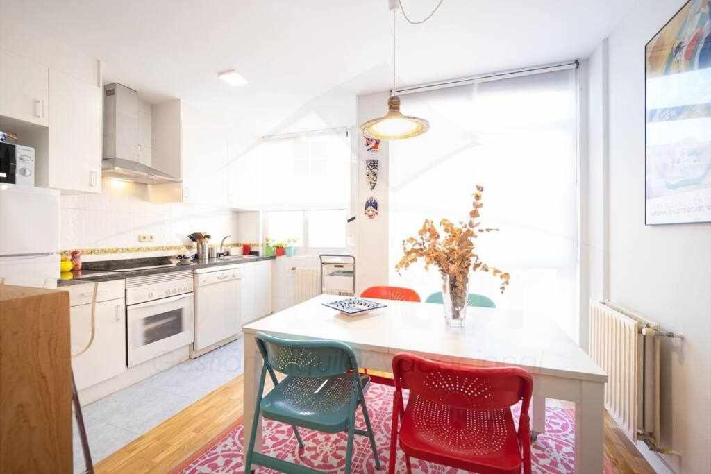 Colours Apartamento Oviedo Ngoại thất bức ảnh