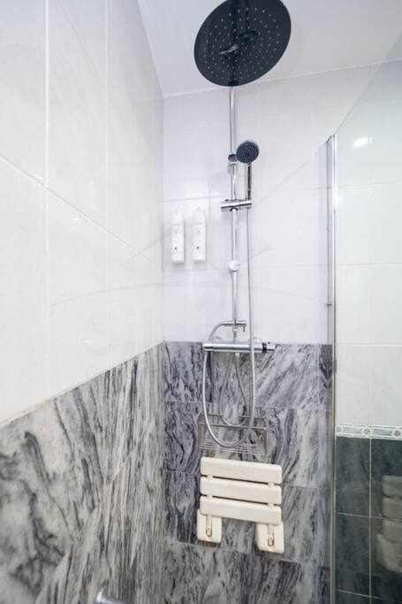 Colours Apartamento Oviedo Ngoại thất bức ảnh